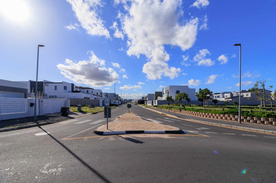 0 Bedroom Property for Sale in Sandown Western Cape